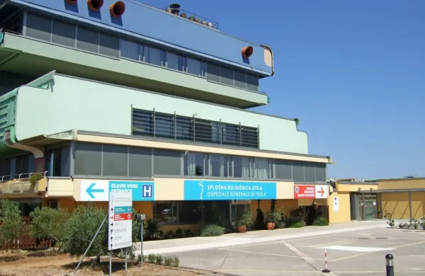  Medicor ima v najemu trakt v pritličju s svojim vhodom, v prvem 
nadstropju  prostor za angiografije, skupaj  približno 1000 kvadratnih metrov površine.  