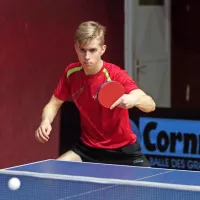Arrigoni na vrhu in pri dnu