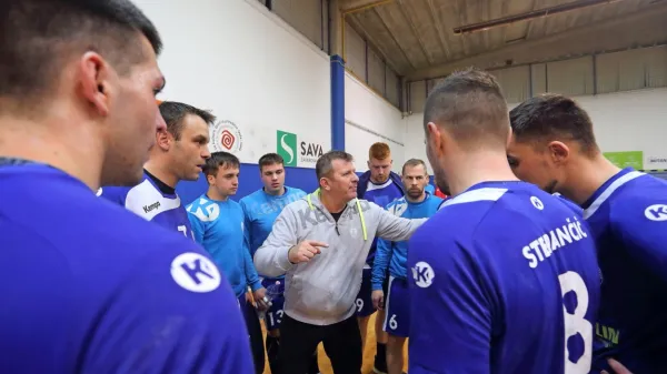 Na zmago Izolanov proti velenjskemu Gorenju  - po predhodnih 16 
zaporednih prvenstvenih porazih - niso računali niti največji 
optimisti.