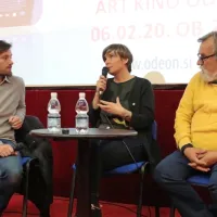 Kinodvorane, povezane v Art kino mrežo, filme obiskovalcem približajo tudi s pogovori z ustvarjalci. 
Februarja je  Izolo in Sežano obiskala režiserka Dana Budisavljević, ki je v družbi scenografa Dušana 
Milavca (desno) predstavljala hrvaško uspešnico Dnevnik Diane Budosavljević.
