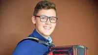  Kristian Jenko iz Topolca s harmoniko živi že od malih nog.