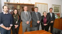 Vodstva Ete, Občine Cerkno in direkcije za infrastrukturo, so po 
letu dni dogovarjanj prišli do začetka priprave projektov za 
obnovo ceste čez Kladje. 