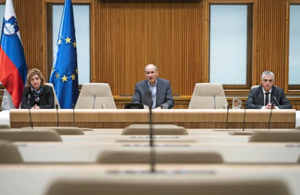Nova vlada se je odločila za spremembo spremljanja širjenja 
novega koronavirusa.