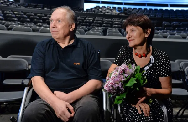  Breda in Tine Varl sta lani prejela že Klemenčičevo nagrado, naše  najvišje priznanje za lutkarstvo. 