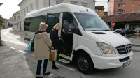 Bistričani so se mestnega avtobusa razveselili, saj je občinsko 
središče zelo razpotegnjeno in razdalje med posameznimi deli 
prevelike za pešačenje, zlasti za starejše občane.   