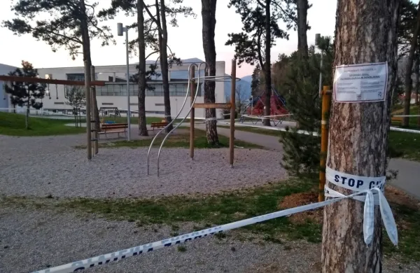 Kršiteljem v Novi Gorici grozi kazen od 1000 do 3000 evrov.