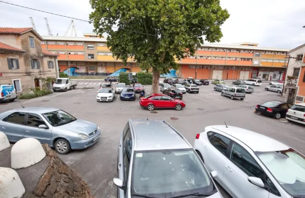 Parkiranje bo mogoče tudi z dovolilnicami, ki so pred kratkim potekle