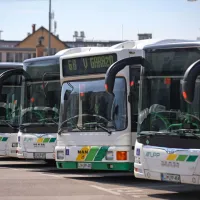 Avtobusi so že v ponedeljek obstajali. 