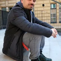 Če bi človek po naravi vedel, kako naj bo srečen...