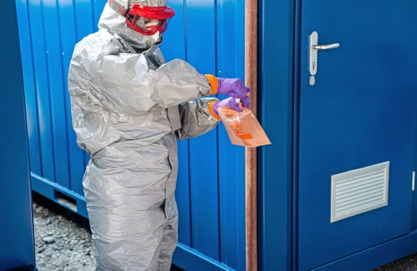 Okužbo s koronavirusom potrdili pri 341 osebah