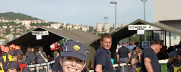 Kristina Perić je prostovoljka v PGD Dornberk in CISV Slovenija, kar jo izredno veseli in polni z energijo.   