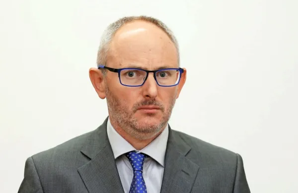 Poslanec Franc Trček, ki je pred dobrim tednom zapustil stranko 
Levica, se bo pridružil poslancem SD, so za STA potrdili v tej 
poslanski skupini, ki bo zdaj štela enajst poslancev.