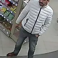 Policija prosi za pomoč pri iskanju tatov bančne kartice