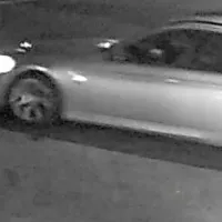Policija prosi za pomoč pri iskanju tatov bančne kartice