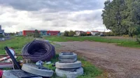 Prvi del komunalne infrastrukture za Soške vile bi morali že zgraditi, a strojev tam še ni. Gradnja se bo zamaknila  za leto dni. 