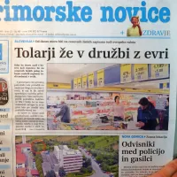 Slovenija se je pripravljala na uvedbo evra. Od 1. marca 2006 so bile cene izdelkov in storitev označene tudi v evropski valuti.

