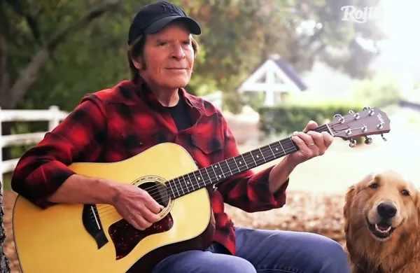 Z domačega dvorišča se je oglasil tudi John Fogerty, nekdaj prvi mož benda  Creedence Clearwater Revival. 