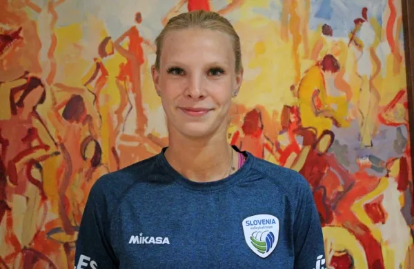 Kanalka Eva Mori, kapetanka slovenske odbojkarske reprezentance