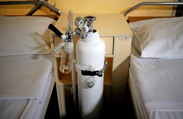 CDC: Do 20 odstotkov otrok s covidom-19 v ZDA potrebuje hospitalizacijo