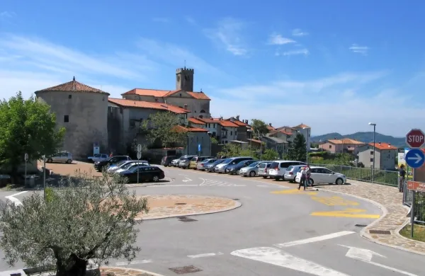 Šmartno je zelo oblegano, zato je tarča tudi za vlomilce v avtomobile. Nadnje gre občina zdaj z videonadzorom. 