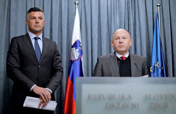  Poslanca SD Samo Bevk (levo) in Matjaž Nemec