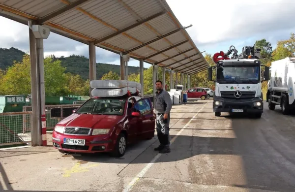 Zbirni centri odprti