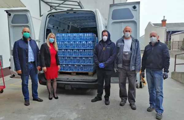17.000 litrov za dom starej&scaron;ih občanov