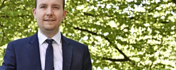 Problem je izseljevanje z območij avtohtone poselitve manj&scaron;ine