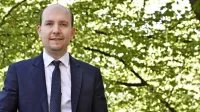 Problem je izseljevanje z območij avtohtone poselitve manj&scaron;ine