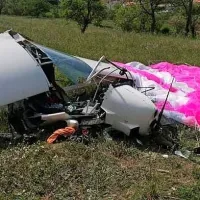 V letalski nesreči nad Budanjami umrl jadralni padalec