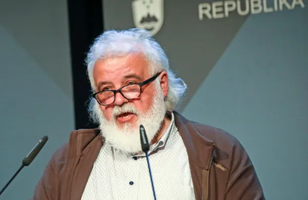 Svet Nacionalnega inštituta za javno zdravje je  za novega direktorja izbral Milana Kreka. Soglasje k imenovanju  mora dati še 
vlada.
