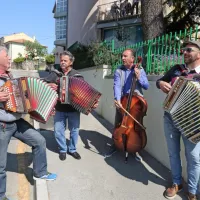 Harmonikarji razveselili stanovalce izolskega doma upokojencev