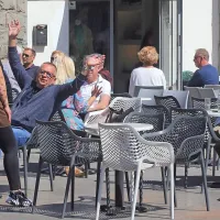 &ldquo;Kdo smo mi, da bomo spra&scaron;evali goste, ali živijo skupaj?&rdquo;