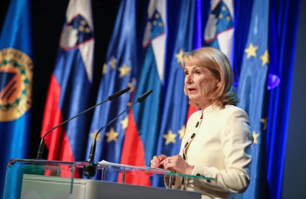 Trgovci so zadovoljni, da je po dveh mesecih prišlo do vnovičnega 
delnega odprtja tudi neživilskih trgovin. Rezultati v panogi pa so  
zelo zaskrbljujoči, pravi predsednica zbornice Mariča Lah.
