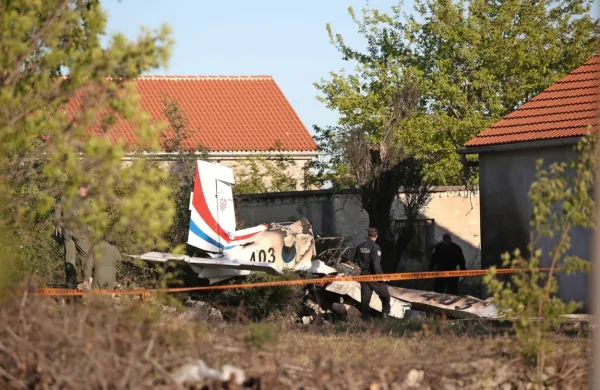 V strmoglavljenju hrva&scaron;kega &scaron;olskega voja&scaron;kega letala dva mrtva