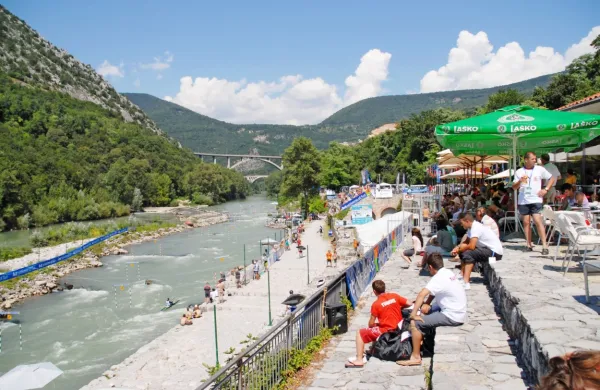 Nekaj upanja, da bo Solkan avgusta gostil mladinsko evropsko 
prvenstvo v spustu, še ostaja. 