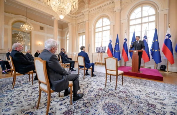 Ob 30. obletnici izvolitve osamosvojitvene vlade Pahor in Peterle pozvala k sodelovanju