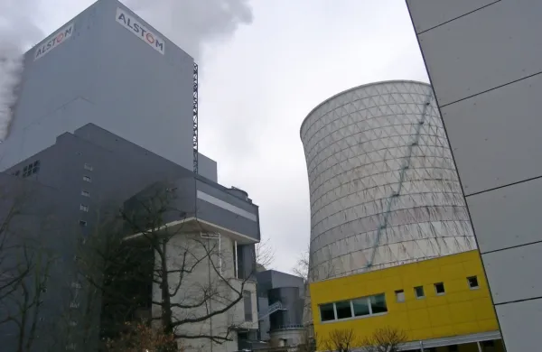 Specializirano državno tožilstvo je  vložilo obtožnico v zadevi Teš 6 
zoper 12 slovenskih in tujih fizičnih oseb ter zoper eno slovensko 
in eno tujo pravno osebo.