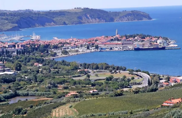 Istrske občinske uprave znova z rednim delovnim časom