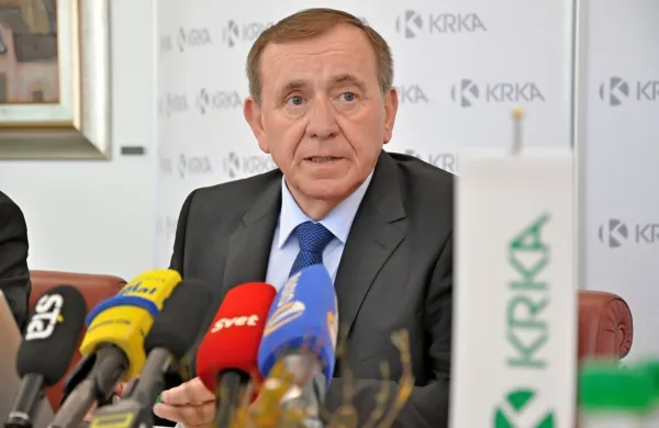 Krkina uprava z Jožetom Colaričem na čelu še naprej pozorno 
spremlja dogajanje v državah, v katerih Krka posluje.