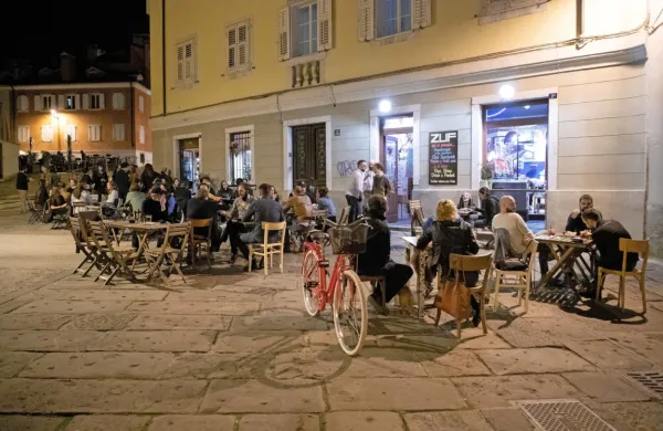 Tudi v Trstu je bilo minuli konec tedna po lokalih precej 
živahno.