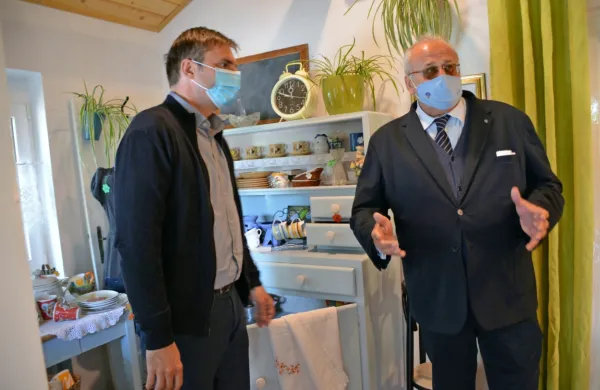 Oživela je nekdanja obmejna hi&scaron;a za carinike