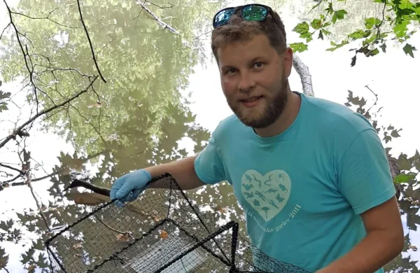 Iz narave so pobrali 200 tujerodnih želv, ki so se zelo razširile in 
ogrožajo našo edino sladkovodno želvo - močvirsko sklednico.