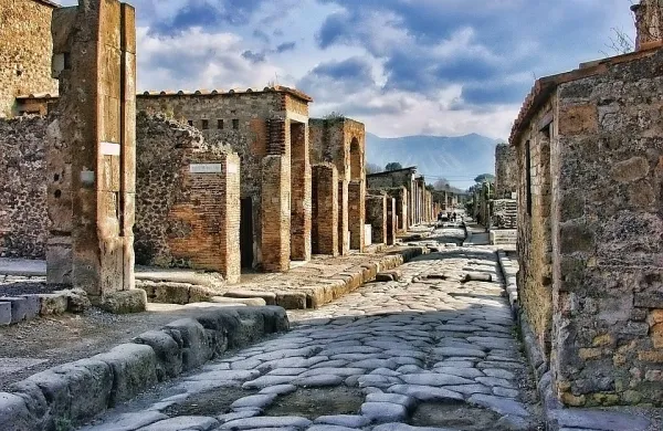Pompeje so danes ponovno odprli za javnost.
