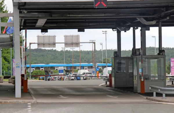 Mejni prehod Jelšane