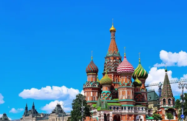 Moskva bo s 1. junijem zrahljala ukrepe proti koronavirusu