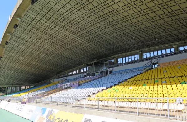 Slovenski stadioni bodo do konca sezone brez gledalcev.