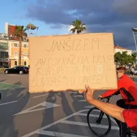 Protestniki na kolesih znova protestirajo proti vladi