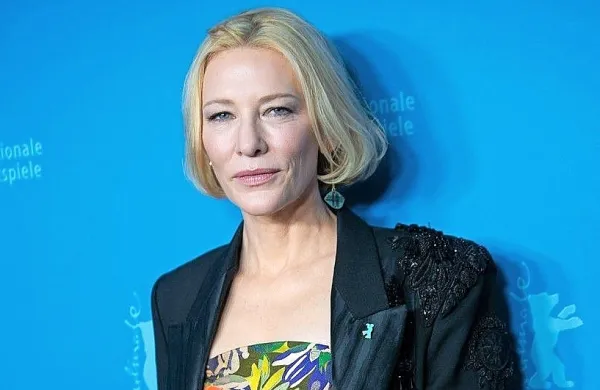 Cate Blanchett je znana tudi po svoji humanitarni dejavnosti in 
prizadevanjih za enakopravnost spolov.