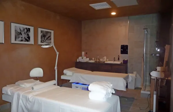 V ponedeljek se bodo lahko odprli večji nastanitveni obrati, 
wellness in fitnes centri ter bazeni.